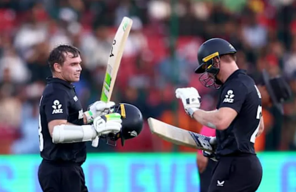 Glenn Phillips' Red-Hot Form Powers New Zealand to Strong Start