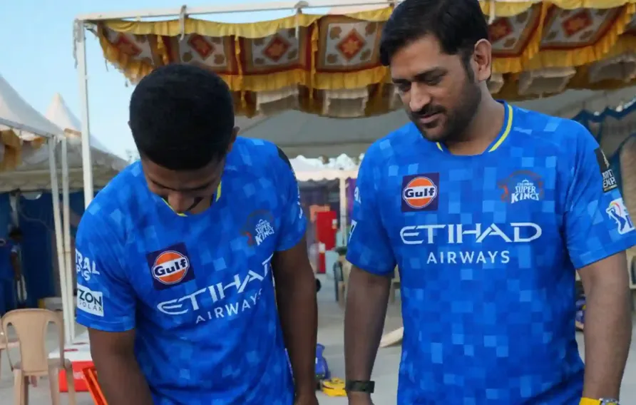 MS Dhoni Celebrates Rahul Tripathi's Birthday at CSK's IPL 2025 Training Session