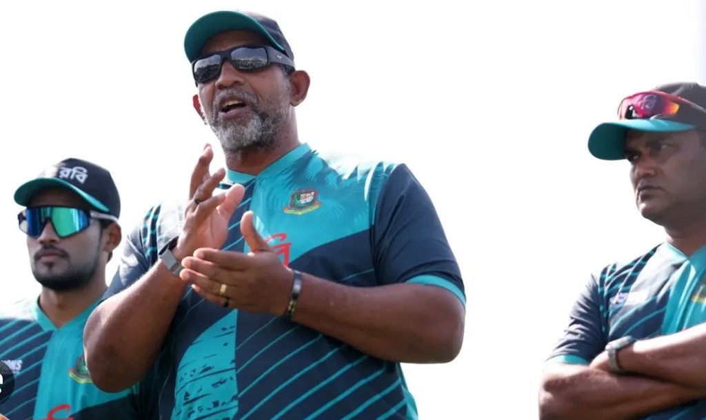 BCB to discuss extension with coach Simmons