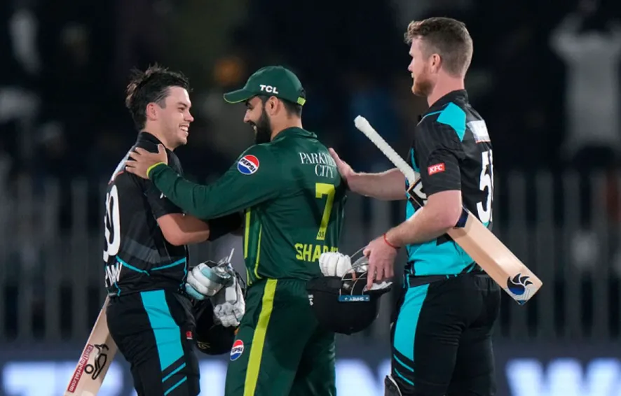Pakistan bowled out for 91 as new era without Babar and Rizwan starts poorly