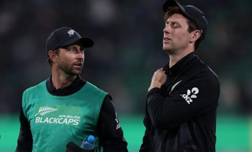 Matt Henry to miss final two T20Is against Pakistan due to injury rehab