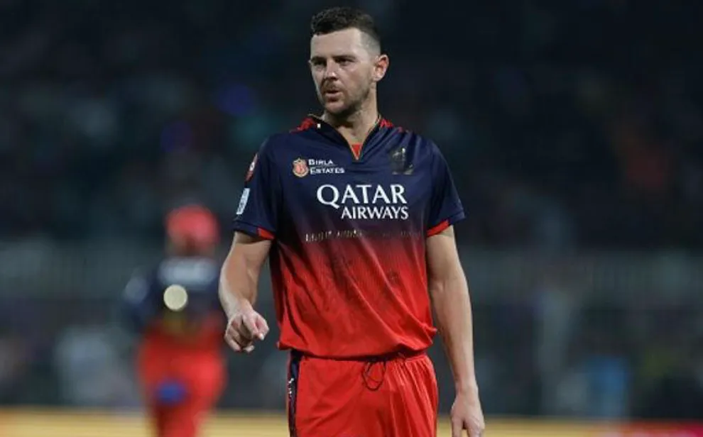 Hazlewood climbs to third place in Purple Cap race