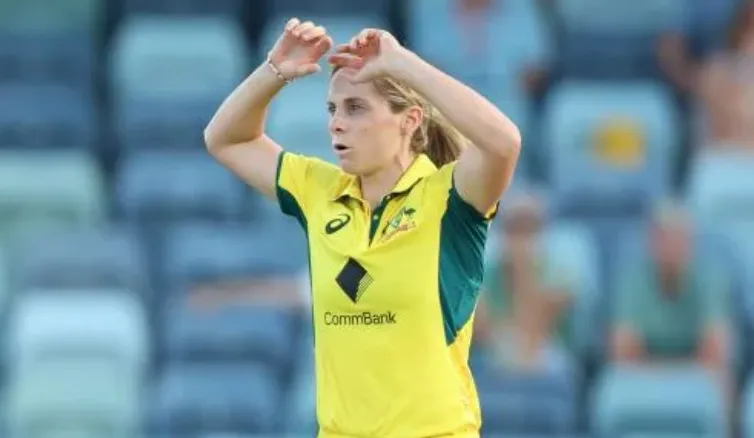 Molineux set for comeback in ODI World Cup
