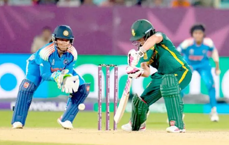 De Klerk’s Heroics Seal Thrilling Win for South Africa Over India