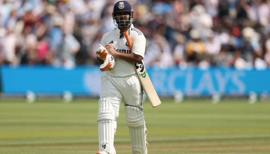 Rishabh Pant retires hurt after being hit several times in South Africa A match