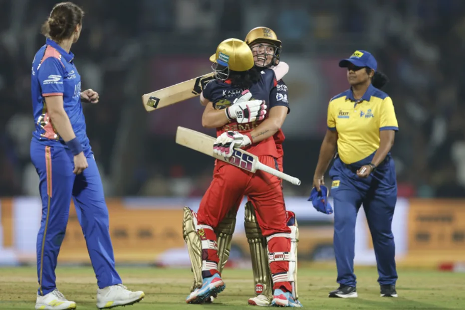 De Klerk shines as RCB win a last-ball thriller against Mumbai Indians