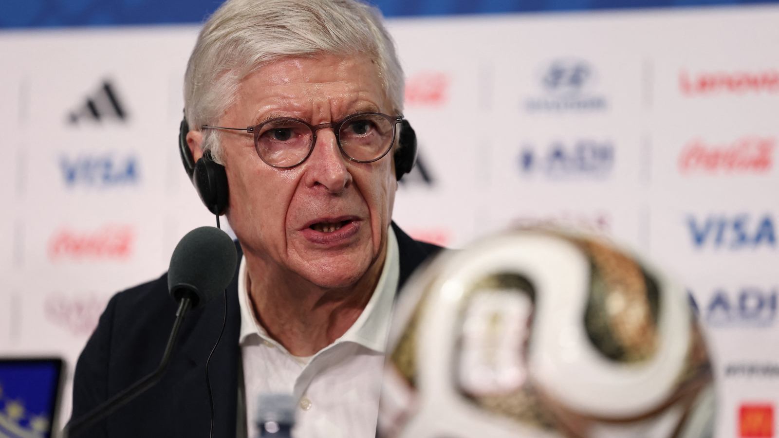 Arsene Wenger reacts as FIFA retreats from its $20bn tournament stakes plan